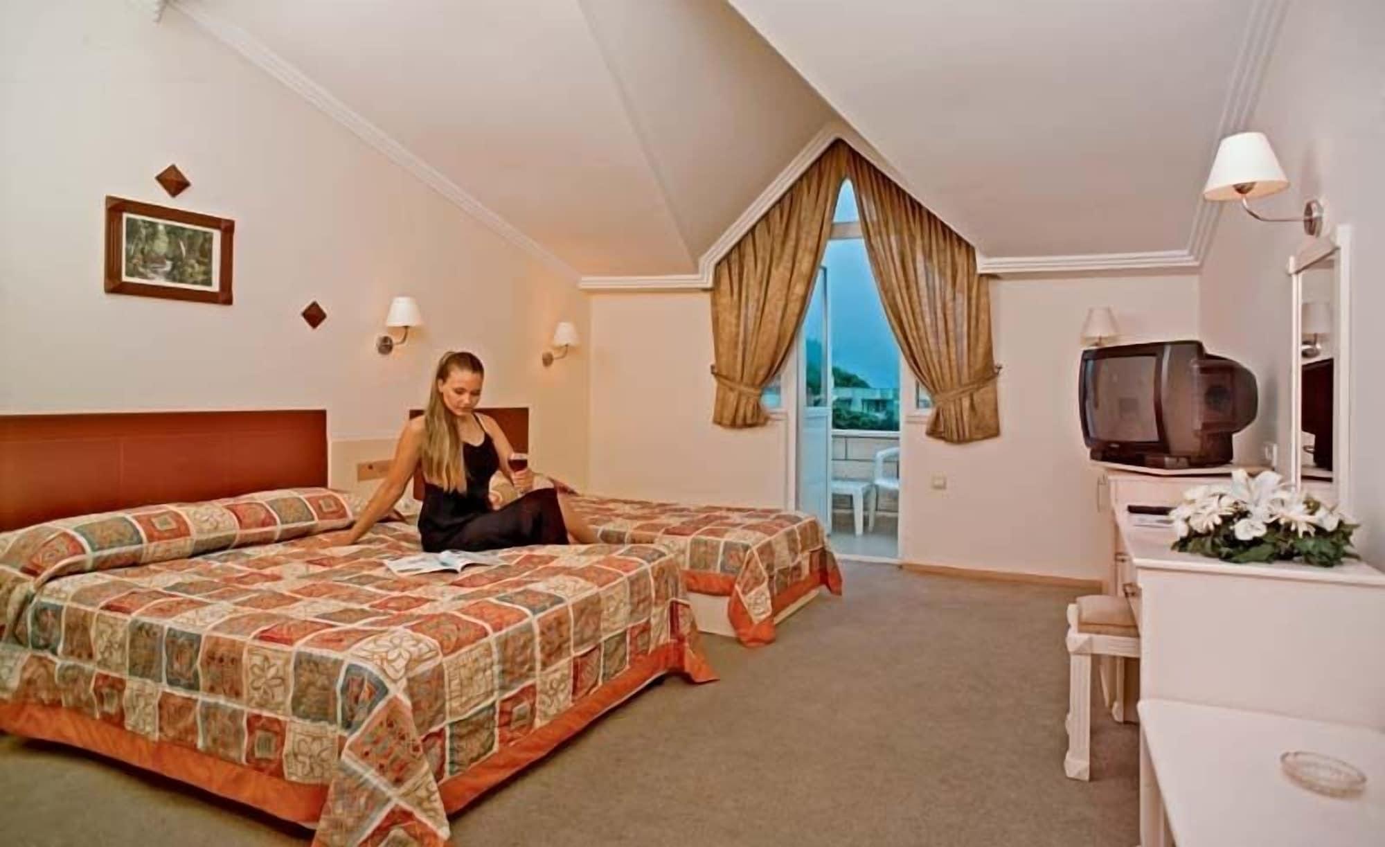 Havana Hotel Kemer Exteriör bild